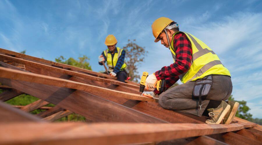 Professional residential roofers in Forest City, MO